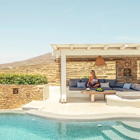 Tinostra Casa * Agios Romanos